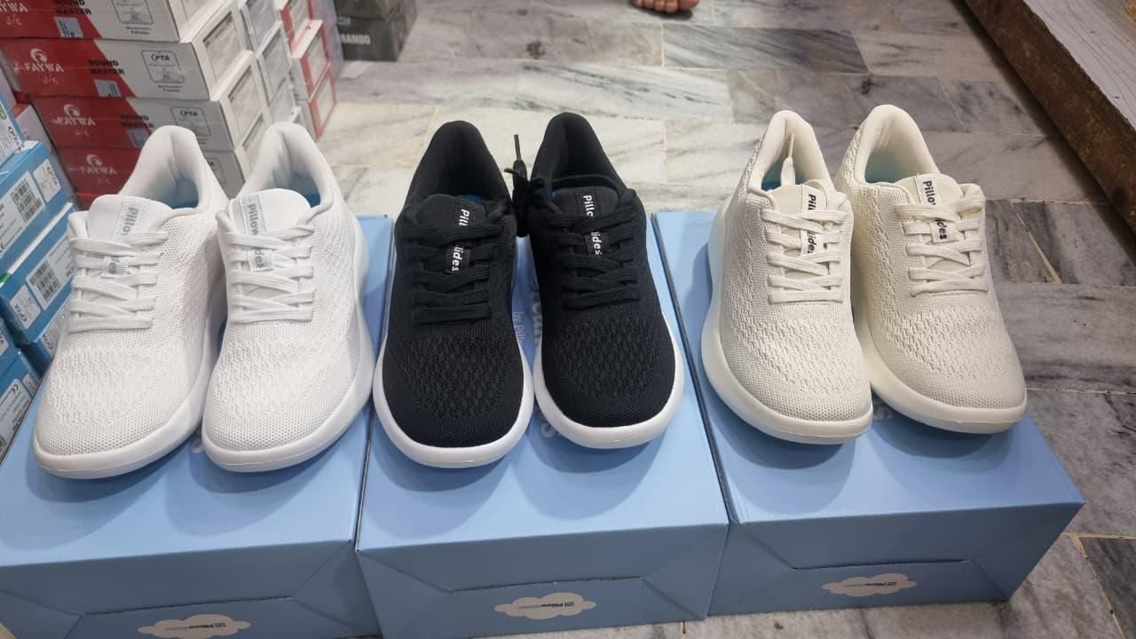 Men’s Lightweight Breathable Mesh Sneakers